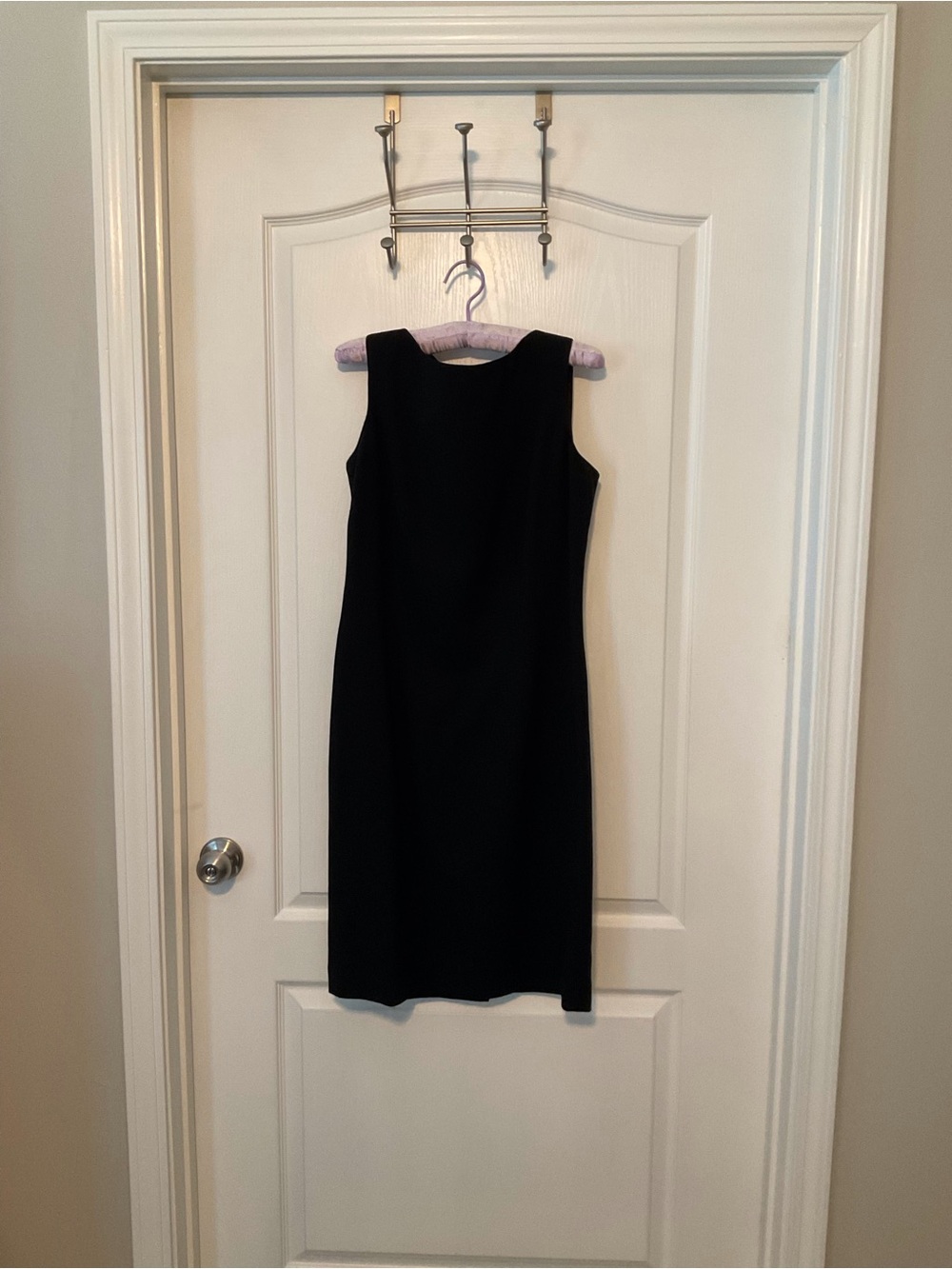 Liz Claiborne Black Sleeveless Sheath Dress